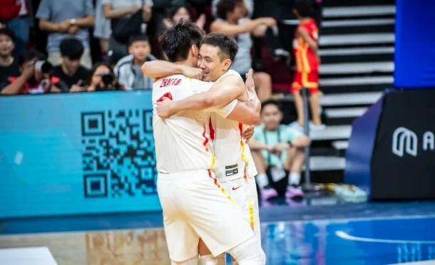 爱游戏游戏平台-三分、逆转与血性！这才是我们想看到的中国男篮